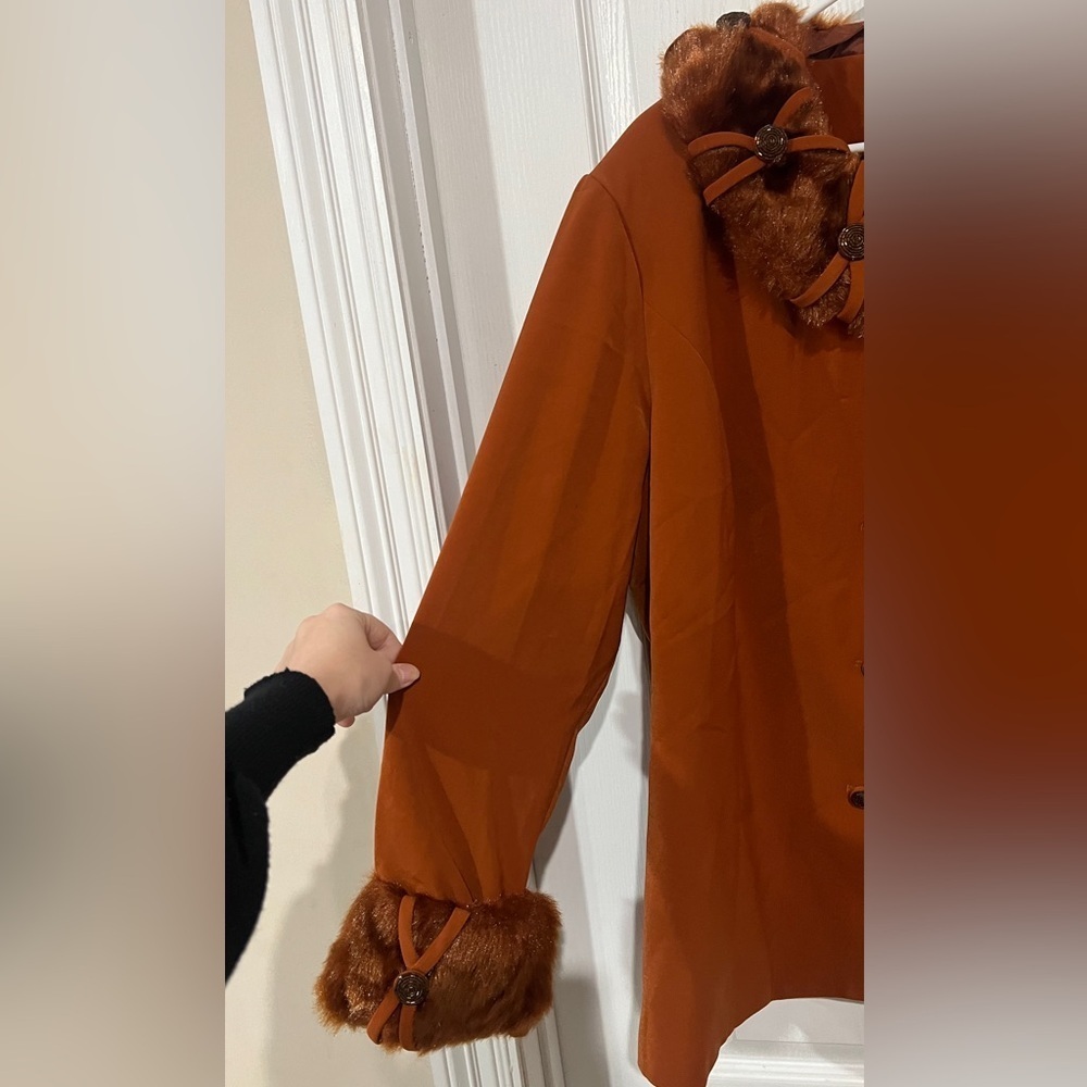 NWT Justin Taylor Rust Jacket with Faux Fur Trim - Picture 4 of 7